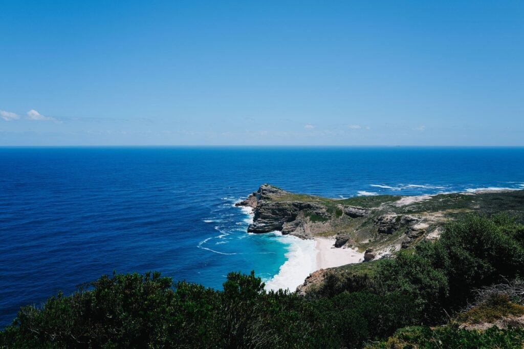 Kustlijn van het Kaapse Schiereiland bij Cape Point