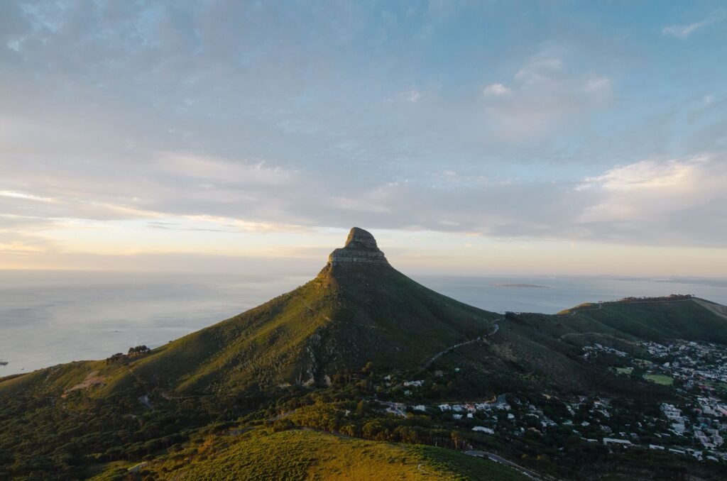 Lion’s Head boven Kaapstad bij zonsondergang