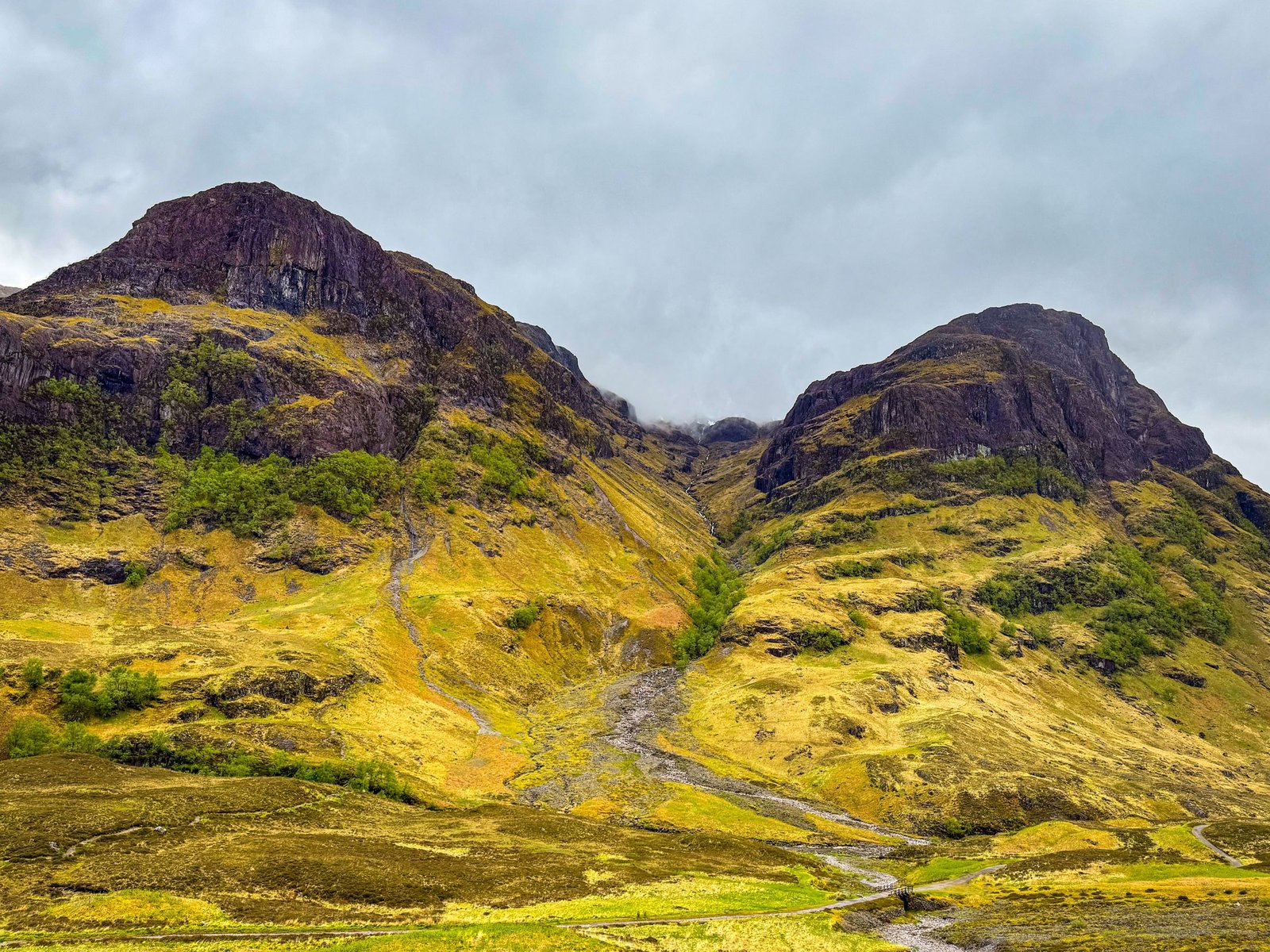 De Three Sisters in Glencoe