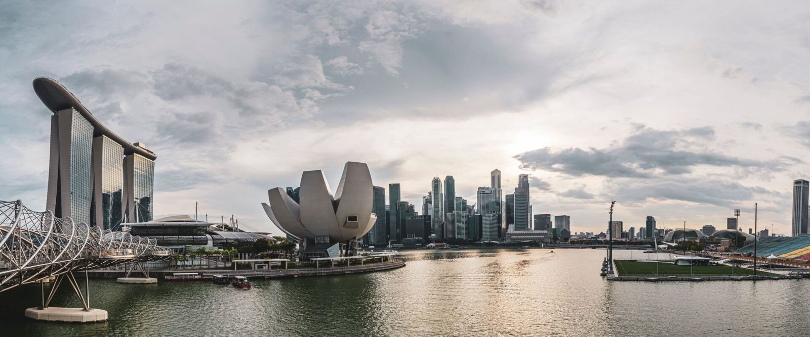 Marina Bay met de skyline van Singapore