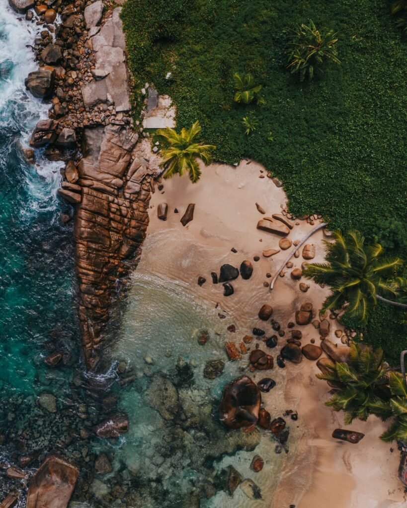 Kust van de Seychellen van bovenaf