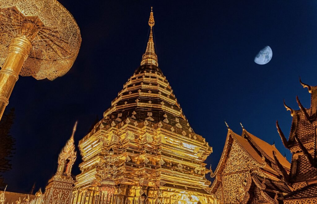 Wat Phra That Doi Suthep bij avond