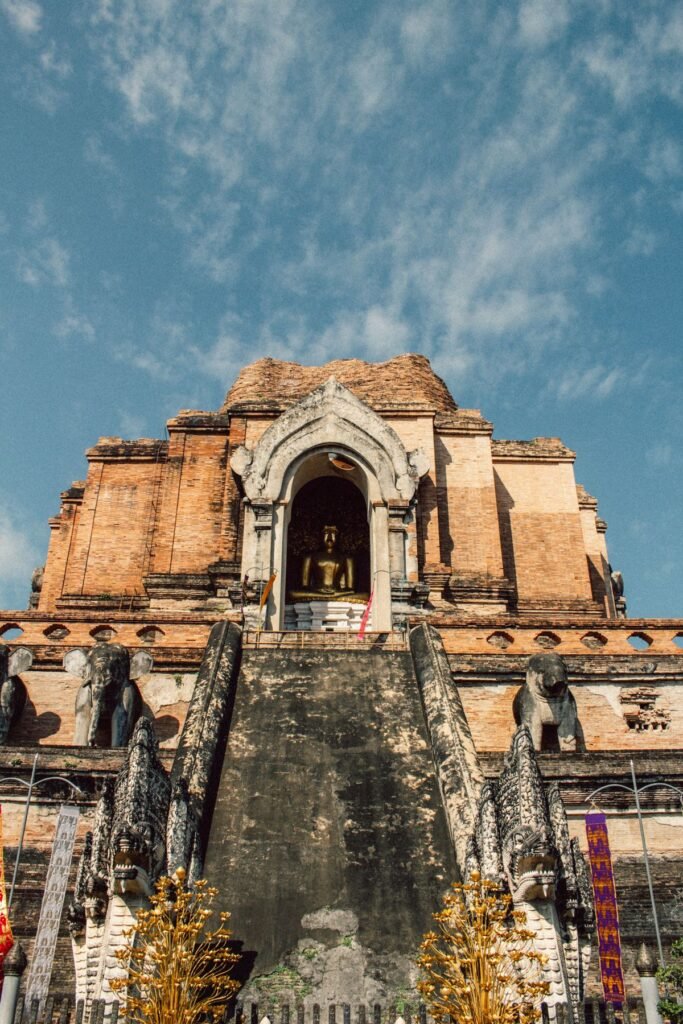 Ruïne van Wat Chedi Luang in Chiang Mai