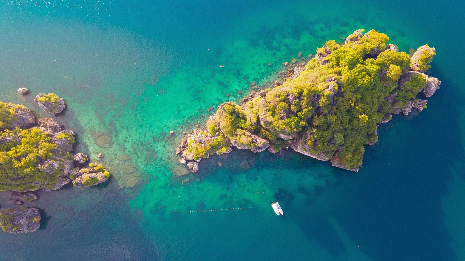 Eilandhoppen in Thailand: vier routes, ferry’s en prijzen 2026