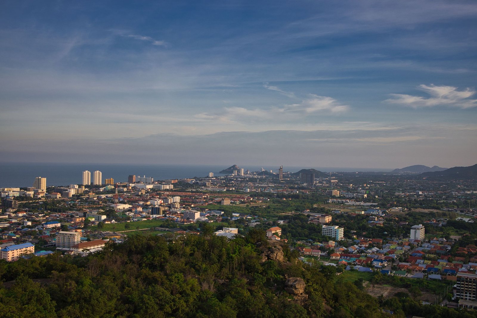Uitzicht over Hua Hin en de kust