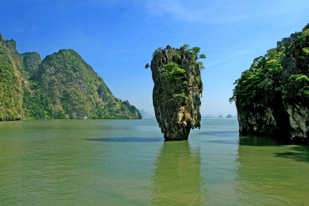 James Bond Island in de baai van Phang Nga