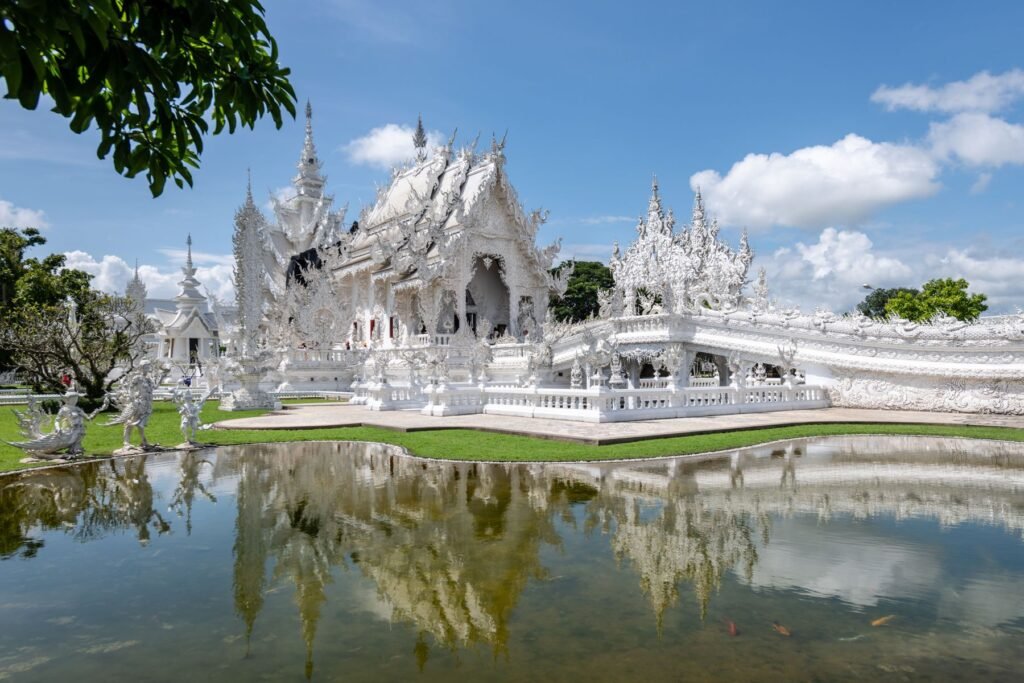 De Witte Tempel Wat Rong Khun in Chiang Rai