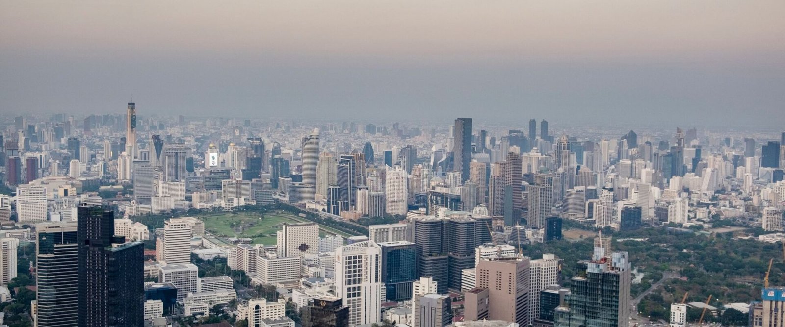 Moderne skyline van Bangkok