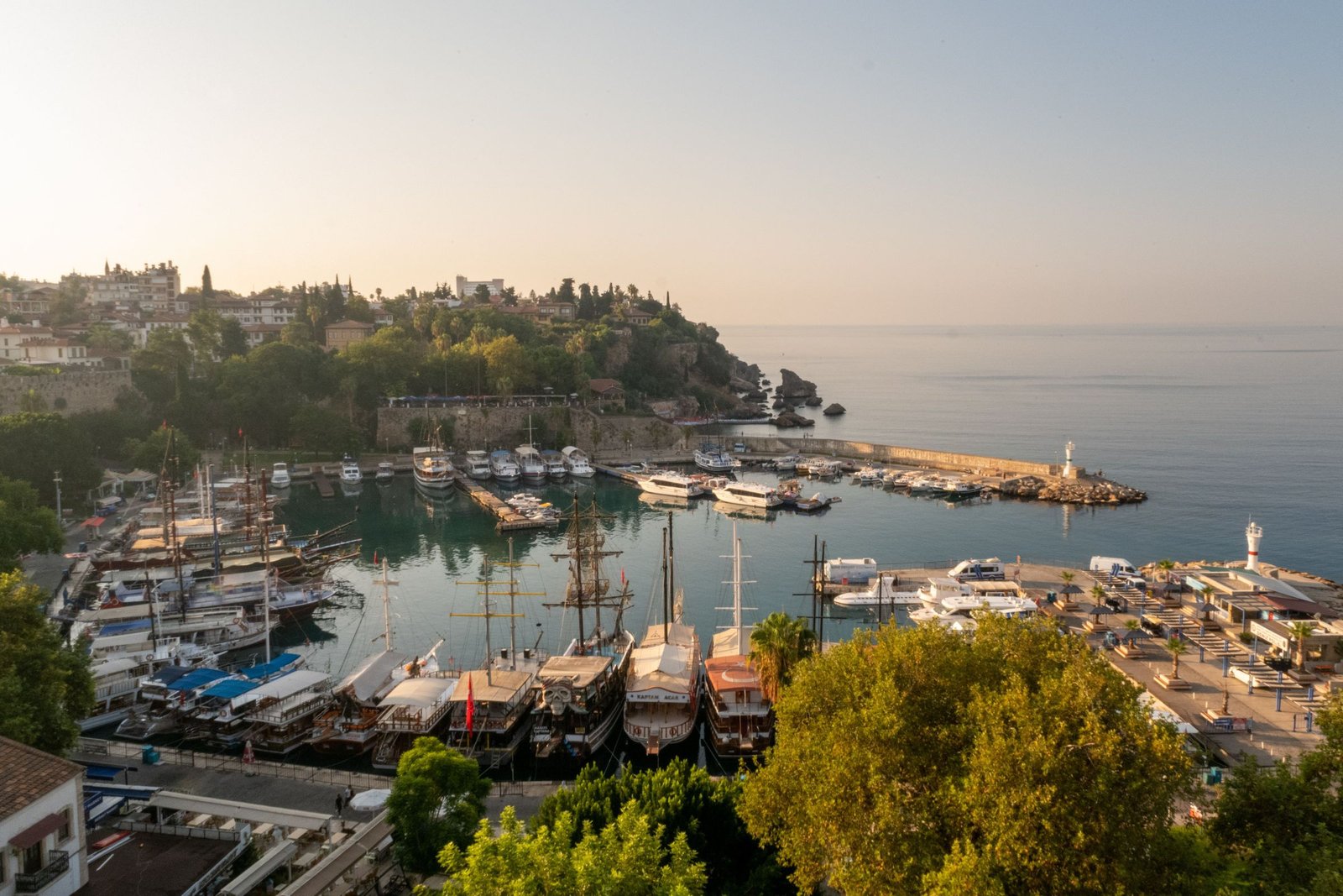 De oude haven van Antalya