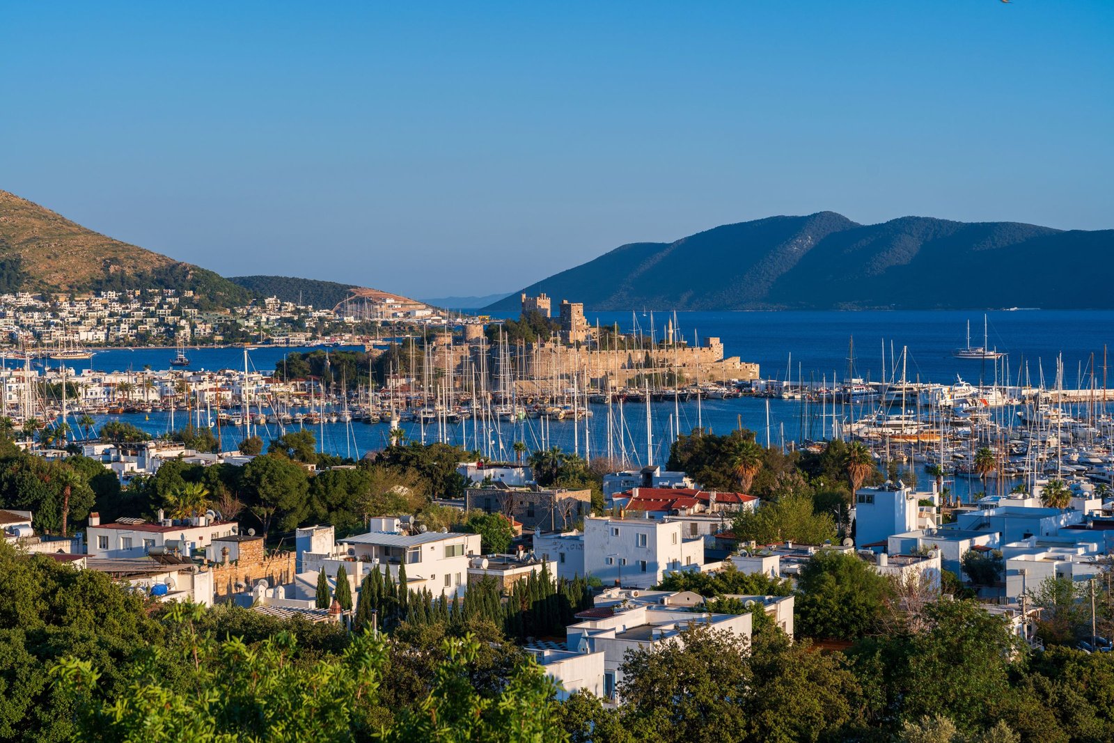 Het kasteel en de jachthaven van Bodrum