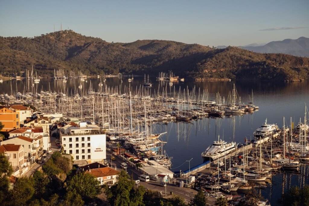 Haven met zeilboten in Fethiye