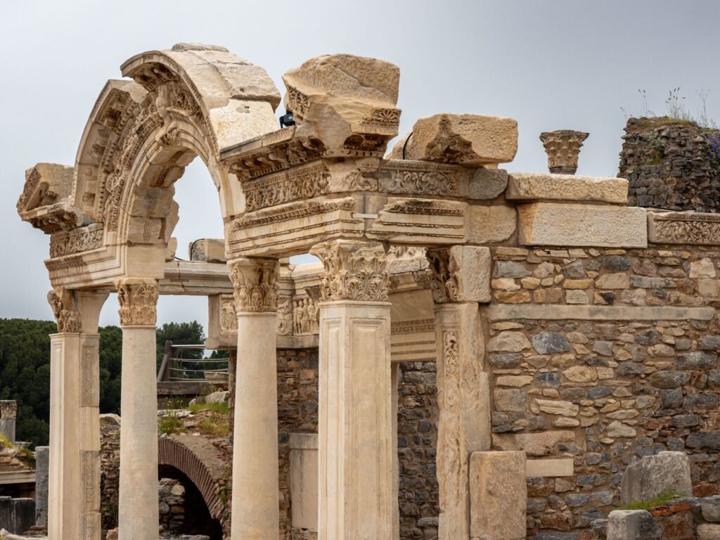 Tempel van Hadrianus in Efeze