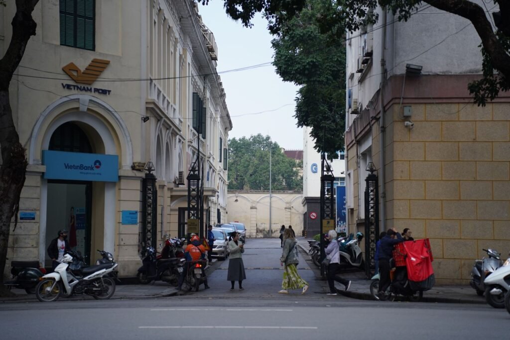 Koloniaal gebouw in het centrum van Hanoi